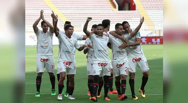 Universitario vs. La Bocana : 'Cremas' le pisan los talones al compadre Universitario vs. La Bocana : 'Cremas' le pisan los talones al compadre