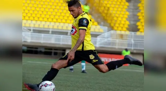 Peruano alineó 45 minutos en su reaparición Peruano alineó 45 minutos en su reaparición