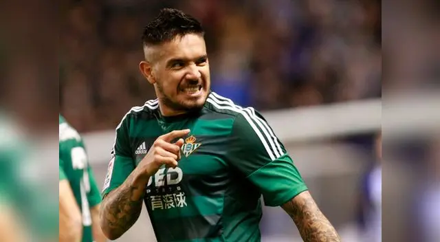 Juan Vargas fue incluido en el once latinoamericano de Europa. Juan Vargas fue incluido en el once latinoamericano de Europa.