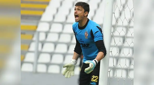 Daniel Ferreyra llegó al fútbol peruano en 2009 para jugar por José Gálvez. Daniel Ferreyra llegó al fútbol peruano en 2009 para jugar por José Gálvez.