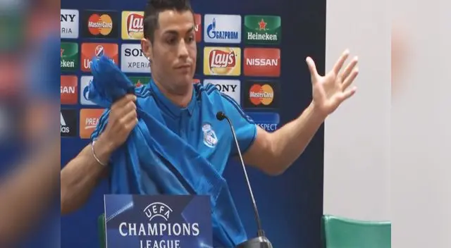 Cristiano Ronaldo abandonó molestó la sala de prensa. Se incomodó sobre con una pregunta sobre su rendimiento. Cristiano Ronaldo abandonó molestó la sala de prensa. Se incomodó sobre con una pregunta sobre su rendimiento.