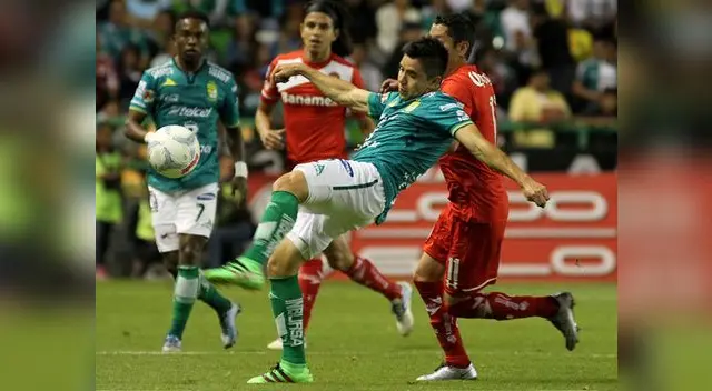 Con Christian Cueva, Toluca cayó 5-1 ante León por Liga MX. Con Christian Cueva, Toluca cayó 5-1 ante León por Liga MX.