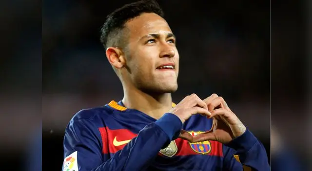 Neymar firmó contrato hasta el 2021 Neymar firmó contrato hasta el 2021