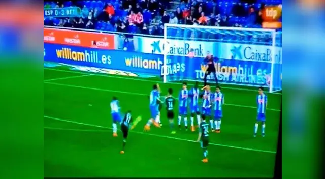 Juan Vargas y su golazo de tiro libre