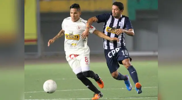 Raúl Ruidíaz y Reimond Manco disputan el balón en el último clásico en Pucallpa. Raúl Ruidíaz y Reimond Manco disputan el balón en el último clásico en Pucallpa.