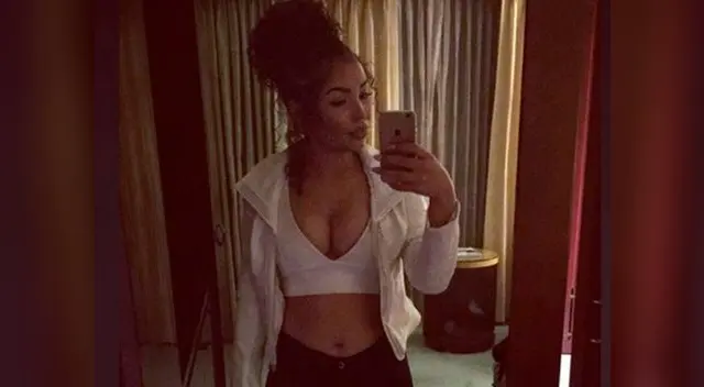 Floyd Mayweather disfruta su fortuna junto a una joven de 19 años. 