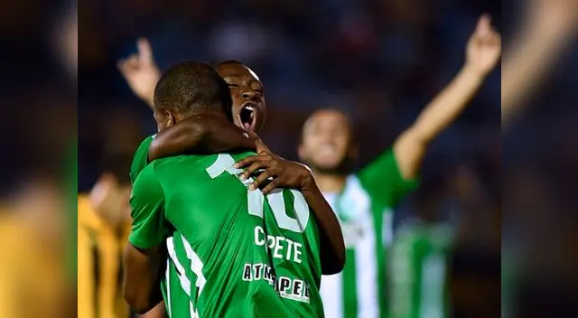 Atlético Nacional goleó 4-0 a Peñarol en grupo de Sporting Cristal. Atlético Nacional goleó 4-0 a Peñarol en grupo de Sporting Cristal.