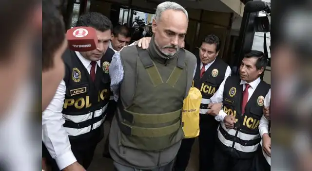 Burga y la fuerte suma dinero que tendría que pagarle a la FIFA Burga y la fuerte suma dinero que tendría que pagarle a la FIFA