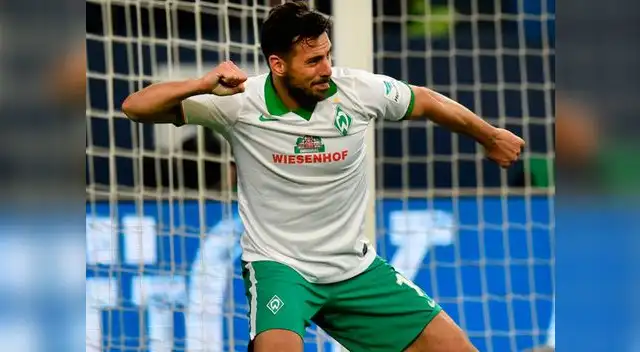 Claudio Pizarro seguiría más tiempo en Alemania