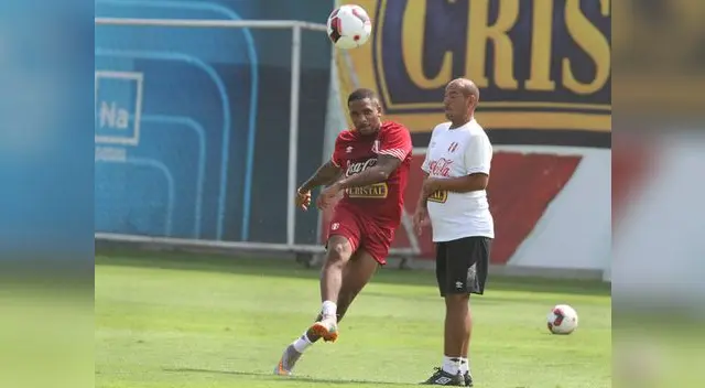 Selección Peruana: Jefferson Farfán comienza a lucirse en lo entrenamientos