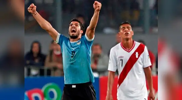 Luis Suárez celebra el triunfo uruguayo ante Perú en Lima en las Eliminatorias a Brasil 2014. Luis Suárez celebra el triunfo uruguayo ante Perú en Lima en las Eliminatorias a Brasil 2014.