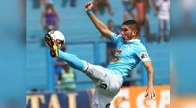 Santiago Silva vuelve al once titular