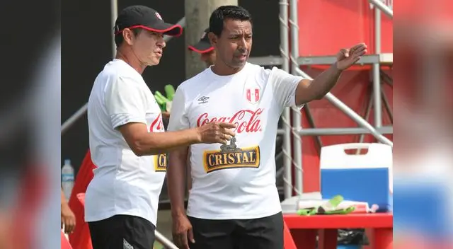 Nolberto Solano conversa con Sergio Santín en la Videna. Nolberto Solano conversa con Sergio Santín en la Videna.