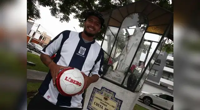 Reimond Manco es titular indiscutible para Roberto Mosquera en Alianza Lima. Reimond Manco es titular indiscutible para Roberto Mosquera en Alianza Lima.