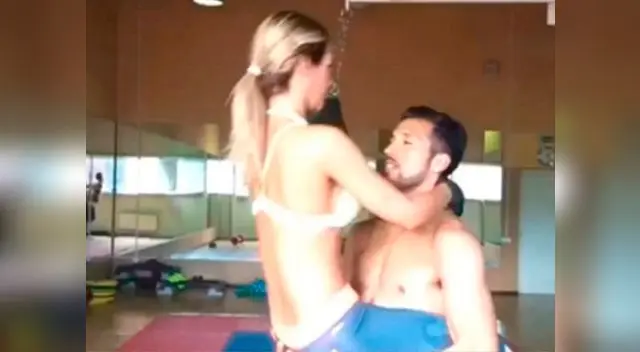 Ezequiel Garay practica ejercicio 'hot' junto a su esposa Tamara Gorro. Ezequiel Garay practica ejercicio 'hot' junto a su esposa Tamara Gorro.