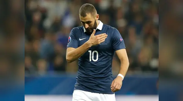 Karim Benzema no jugará la Eurocopa tras incidente con Mathieu Valbuena. Karim Benzema no jugará la Eurocopa tras incidente con Mathieu Valbuena.