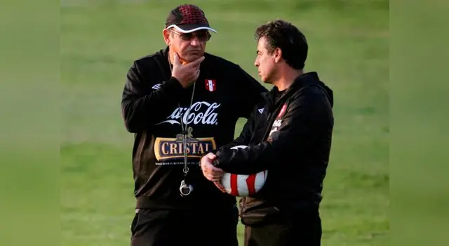 Sergio Markarián y Pablo Bengoechea, durante su etapa en la Selección Peruana. Sergio Markarián y Pablo Bengoechea, durante su etapa en la Selección Peruana.