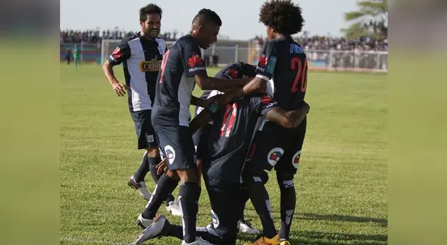 Alianza Lima venció 2-1 a La Bocana por el Torneo Apertura. Alianza Lima venció 2-1 a La Bocana por el Torneo Apertura.