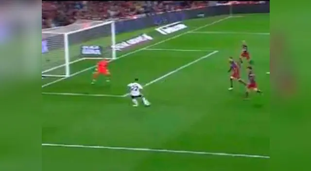 Santi Mina marca el 2-0 del Valencia al Barcelona. Santi Mina marca el 2-0 del Valencia al Barcelona.