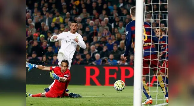 La debacle azulgrana comenzó con la caída ante el Real Madrid en el Camp Nou.