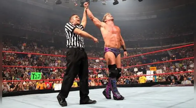 Y2J sigue firme en la WWE Y2J sigue firme en la WWE