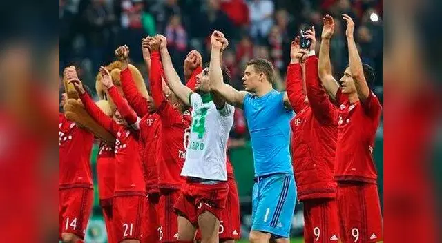 Javi Martínez y sus compañeros dedican triunfo a la hinchada del Bayern Múnich. Javi Martínez y sus compañeros dedican triunfo a la hinchada del Bayern Múnich.