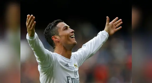 Cristiano Ronaldo tiene contrato con el Real Madrid hasta el 2018. Cristiano Ronaldo tiene contrato con el Real Madrid hasta el 2018.