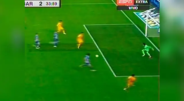 Luis Suárez se falla gol cantado ante Deportivo. Luis Suárez se falla gol cantado ante Deportivo.