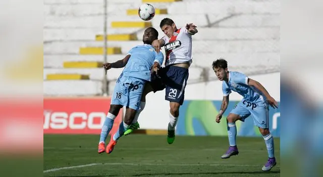 Real Garcilaso empató 0-0 ante Municipal por el Torneo Apertura. Real Garcilaso empató 0-0 ante Municipal por el Torneo Apertura.