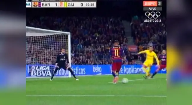 Neymar falló una gran oportunidad de anotar un golazo