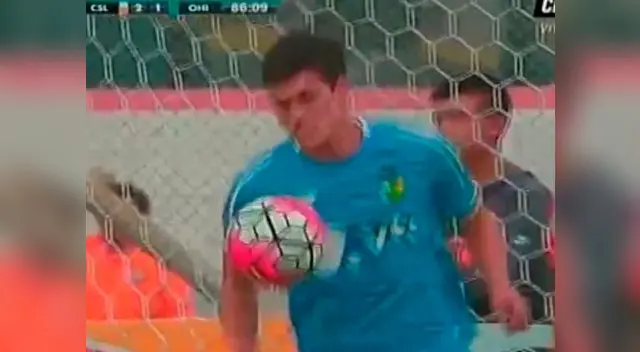 Iván Bulos celebra su primer gol con O'Higgins en el fútbol chileno. Iván Bulos celebra su primer gol con O'Higgins en el fútbol chileno.