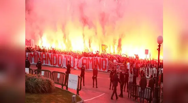 Este 2015, Atlético de Madrid cumplió 113 años desde su fundación. Este 2015, Atlético de Madrid cumplió 113 años desde su fundación.