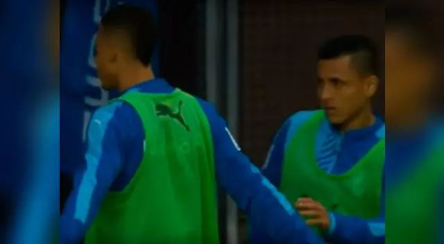 Youtube: Yoshimar Yotún en medio de bochornoso episodio por una bengala lanzada a jugador del Malmö. Youtube: Yoshimar Yotún en medio de bochornoso episodio por una bengala lanzada a jugador del Malmö.