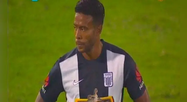 La cara de Lionard Pajoy después de fallarse un gol cantado. La cara de Lionard Pajoy después de fallarse un gol cantado.