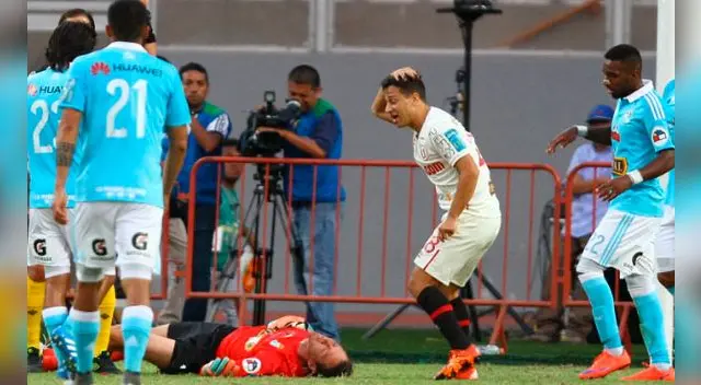 Guastavino preocupado tras ver inconsciente al golero rimense Diego Penny Guastavino preocupado tras ver inconsciente al golero rimense Diego Penny