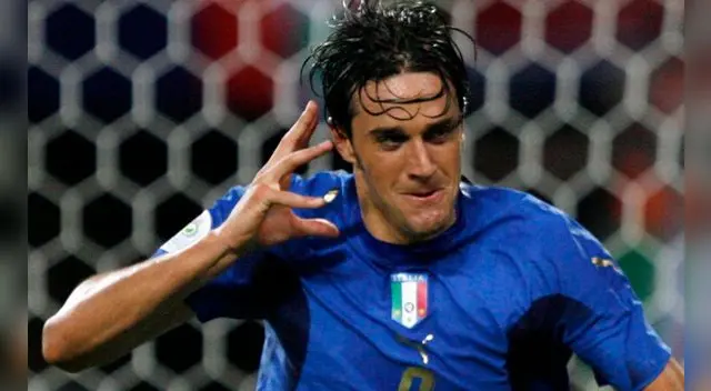 Luca Toni jugó 47 partidos con Italia y convirtió 16 goles.  Luca Toni jugó 47 partidos con Italia y convirtió 16 goles.