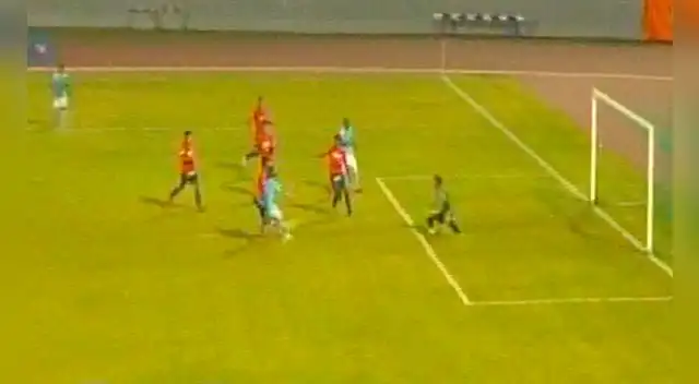 Santiago Silva anota el 2-0 de Cristal ante Vallejo. Santiago Silva anota el 2-0 de Cristal ante Vallejo.
