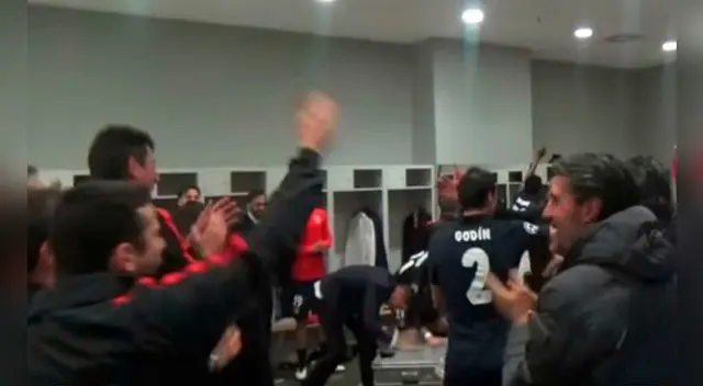 Atlético de Madrid: así fue la celebración colchonera al inteior del Allianz Arena. Atlético de Madrid: así fue la celebración colchonera al inteior del Allianz Arena.