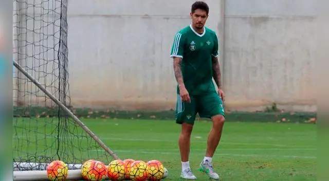 Juan Vargas reconoce problemas de peso y dice que seguirá la dieta de Pizarro. Juan Vargas reconoce problemas de peso y dice que seguirá la dieta de Pizarro.