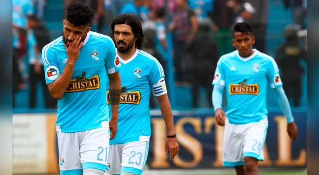 Sporting Cristal es el actual subcampeón del fútbol peruano. Sporting Cristal es el actual subcampeón del fútbol peruano.
