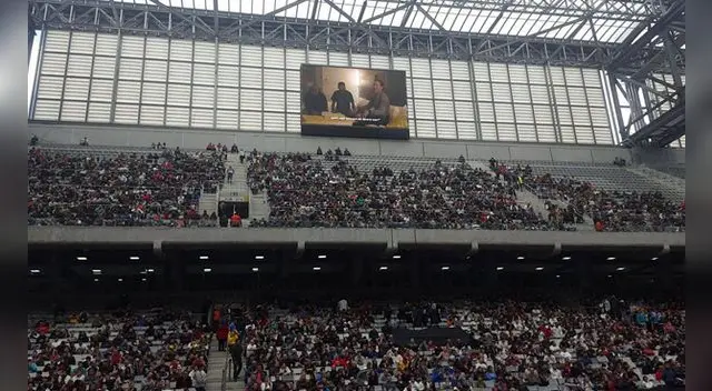 El Arena de Baixada se alista para el pesaje oficial. El Arena de Baixada se alista para el pesaje oficial.
