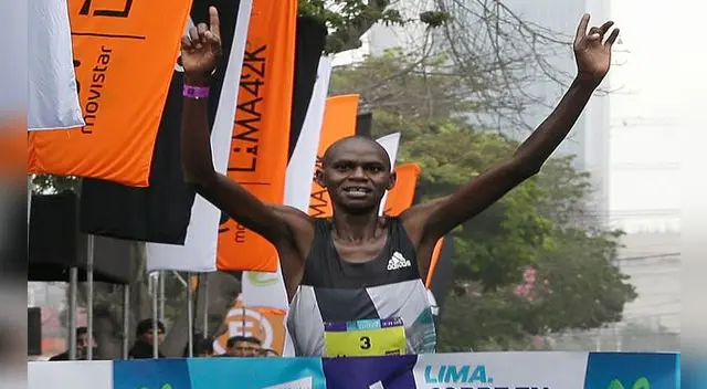 África mía. Nicholas Manza, ganador de la 42K. Un leopardo.