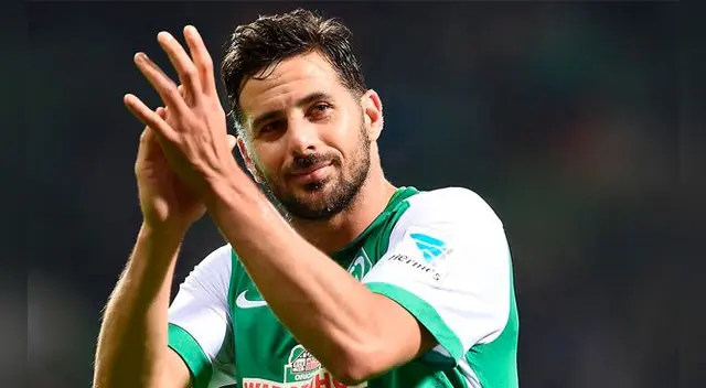 Claudio Pizarro es el goleador histórico del Werder Bremen. Claudio Pizarro es el goleador histórico del Werder Bremen.