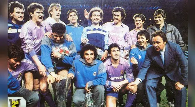Real Madrid celebra su título de la Copa UEFA en la temporada 1985-86. Real Madrid celebra su título de la Copa UEFA en la temporada 1985-86.