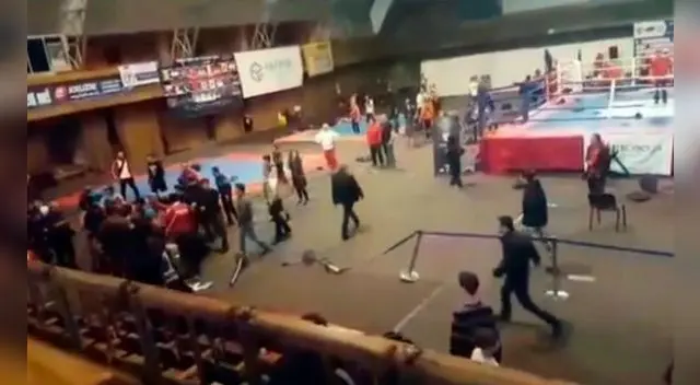 YouTube: campeonato de Kung Fu acaba en descomunal bronca. YouTube: campeonato de Kung Fu acaba en descomunal bronca.