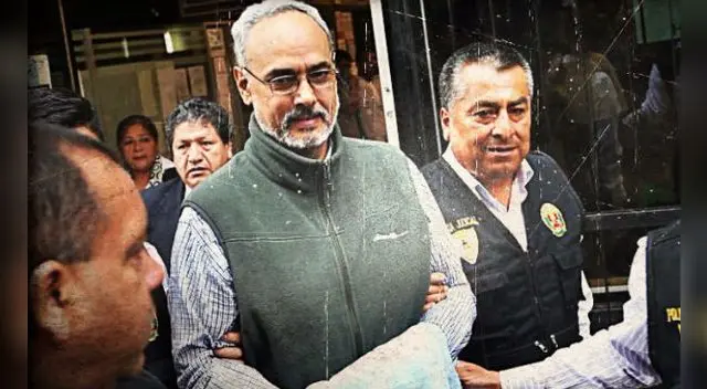 César Nakazaki: "Me causa 'extrañeza' sentencia contra Manuel Burga". César Nakazaki: "Me causa 'extrañeza' sentencia contra Manuel Burga".
