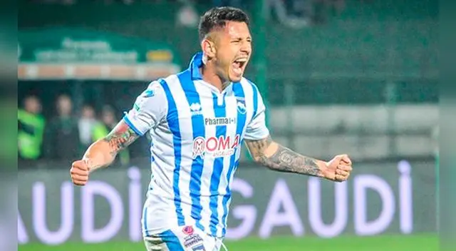 Gianluca Lapadula celebra un gol con camiseta de Pescara. Gianluca Lapadula celebra un gol con camiseta de Pescara.