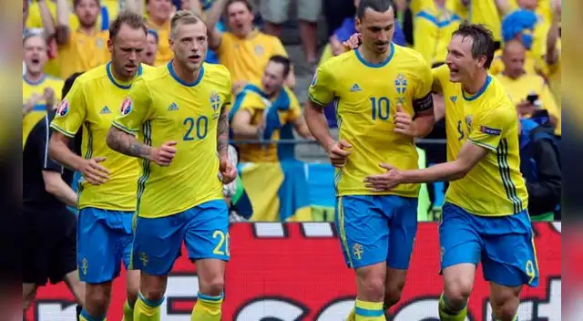 Suecia, sufriendo con Zlatan Ibrahimovic, empató 1-1 ante Irlanda en Eurocopa 2016 Suecia, sufriendo con Zlatan Ibrahimovic, empató 1-1 ante Irlanda en Eurocopa 2016