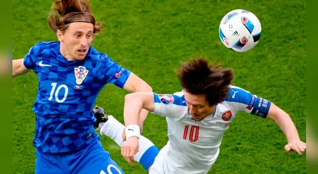 Empate polémico 2-2 entre Croacia y República Checa Empate polémico 2-2 entre Croacia y República Checa