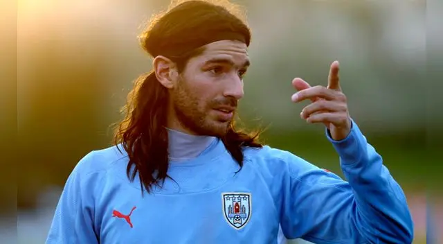 Sebastián Abreu durante su etapa en la selección uruguaya.